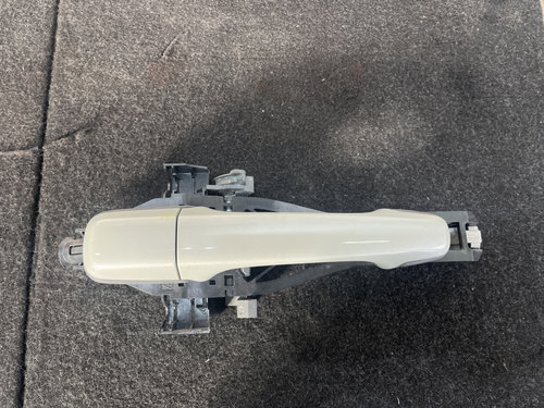 Maner usa dreapta spate VOLVO XC60 2.4 D5 Momentum 4x4 , Automat sedan 2009 (cod intern: 247817)