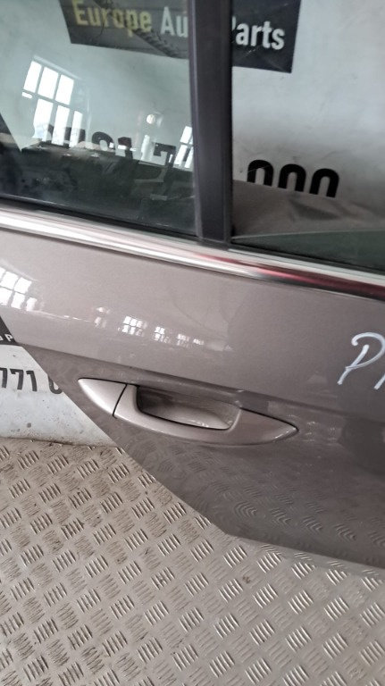 Maner usa dreapta spate Vw Passat B7 sedan 2.0 TDI , combi , cod motor CFG , an de fabricatie 2014