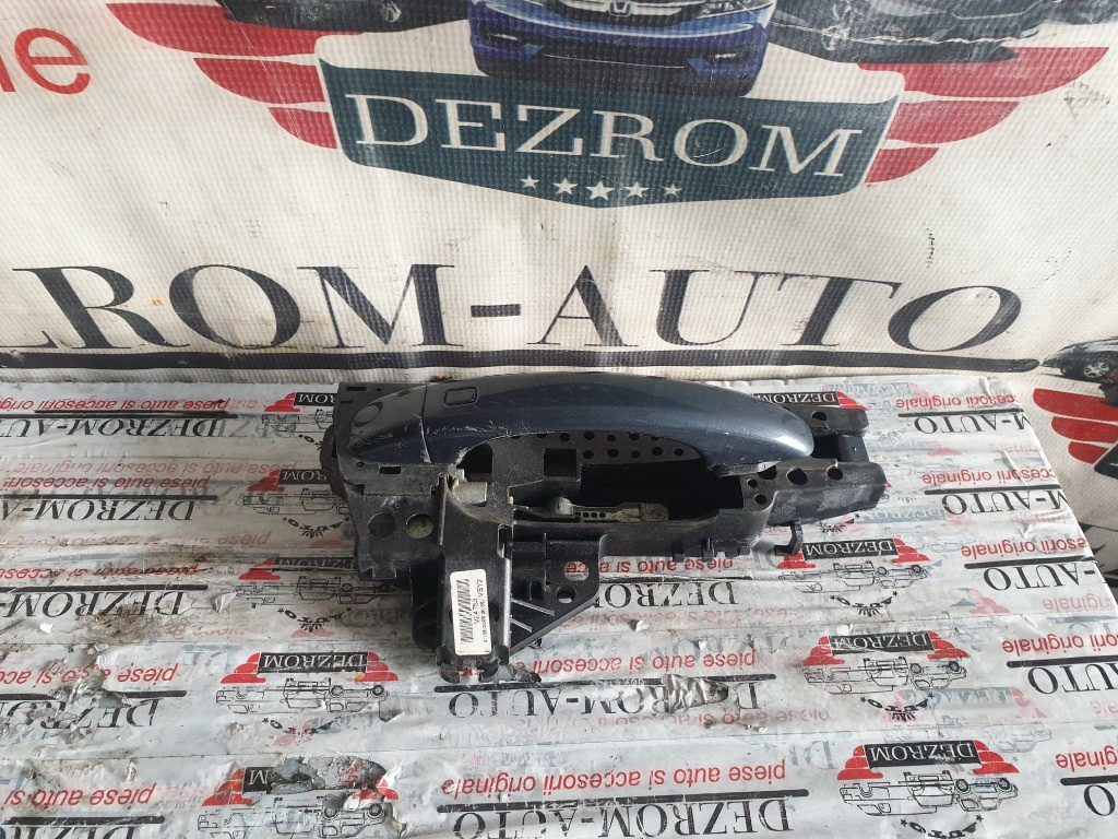 Maner usa exterior cu antimoniu dreapta spate Audi A4 B8 cod piesa : 8T02837886