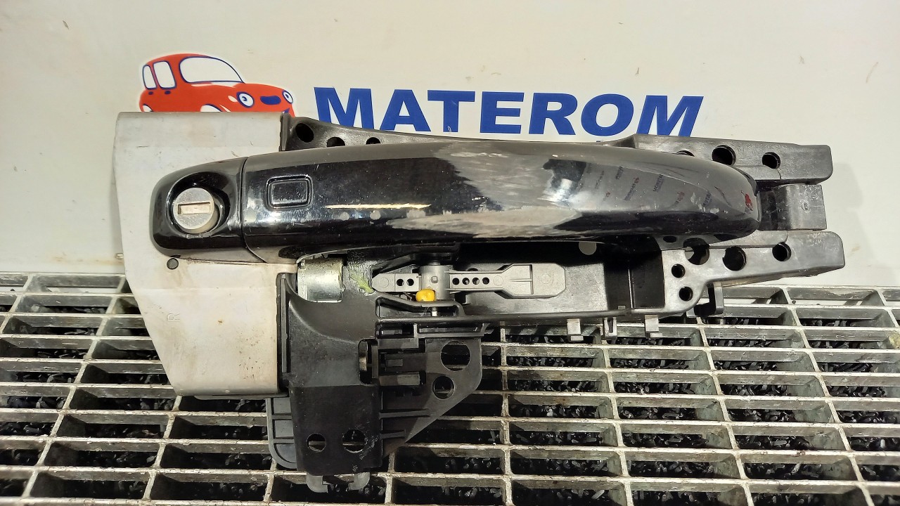 MANER USA FATA DREAPTA AUDI A1 - - (2010 2014)