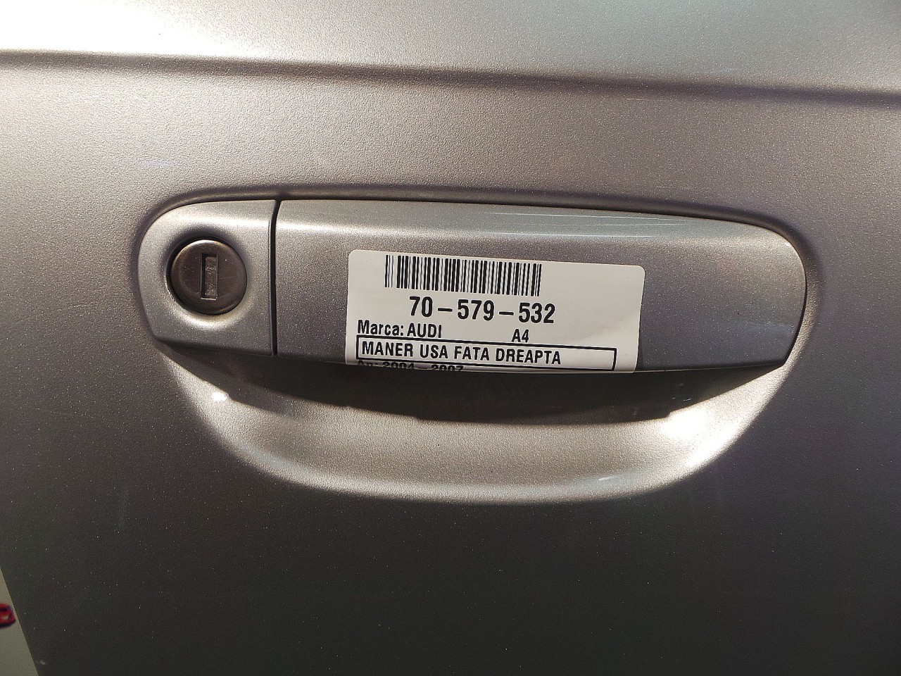 MANER USA FATA DREAPTA AUDI A4 A4 - - (2004 2007)