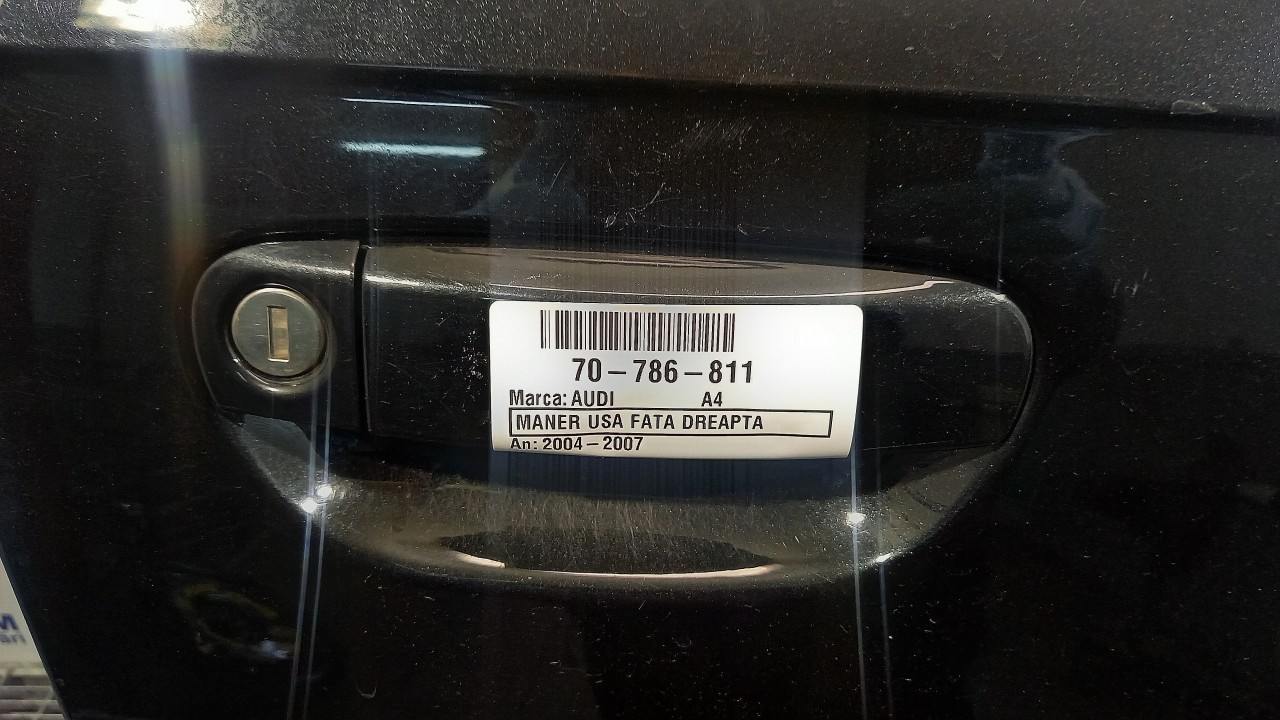 MANER USA FATA DREAPTA AUDI A4 A4 - - (2004 2007)