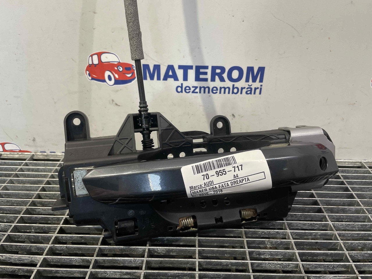 MANER USA FATA DREAPTA AUDI A4 A4 - - (2015 2018)
