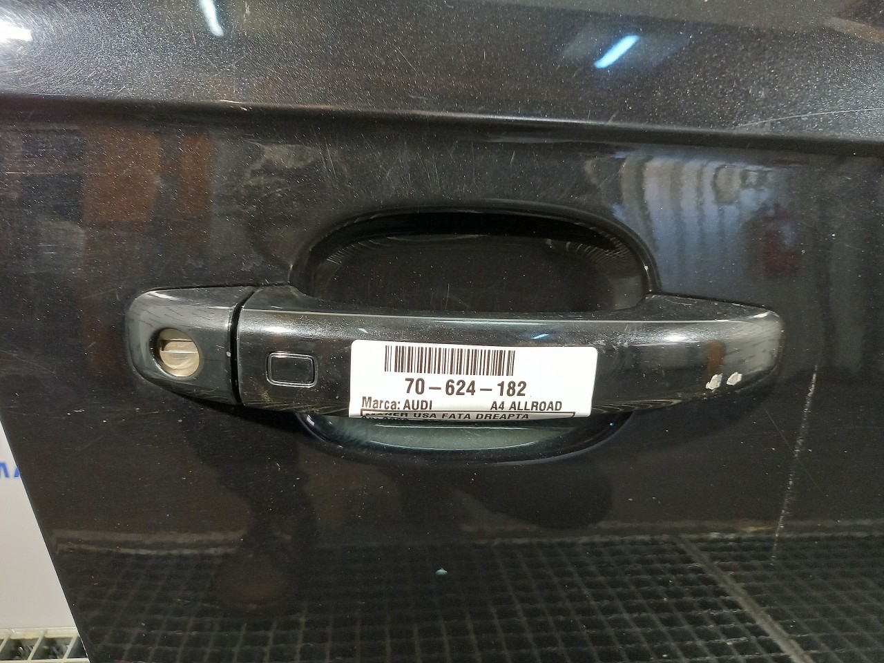MANER USA FATA DREAPTA AUDI A4 ALLROAD - - (2009 2011)