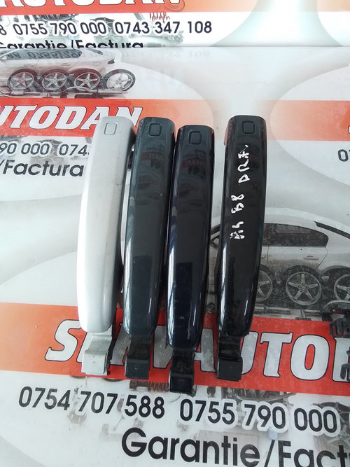 Maner usa fata dreapta Audi Q5 (2008-2012) [8R] 2.0 Motorina 2012, 8T0837205A