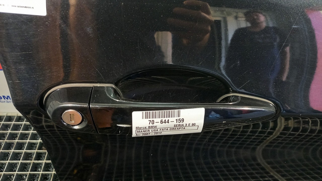 MANER USA FATA DREAPTA BMW SERIA 3 E 90 - - (2007 2012)