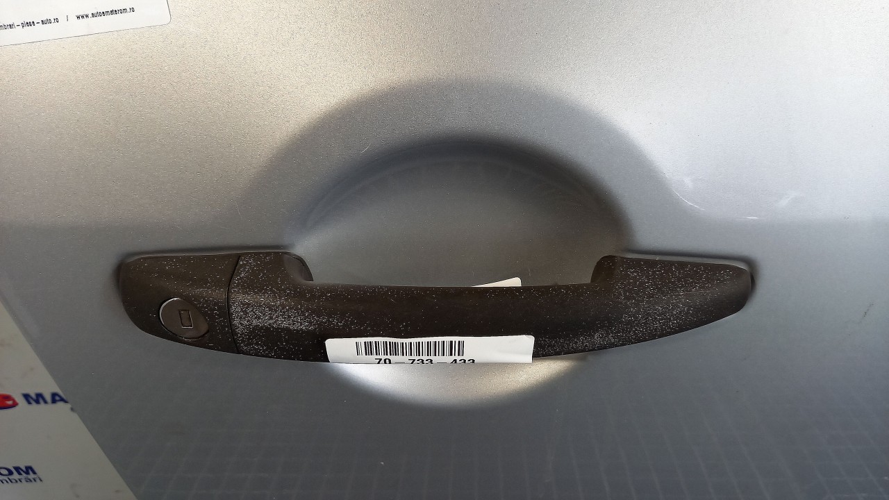 MANER USA FATA DREAPTA CITROEN C3 PICASS