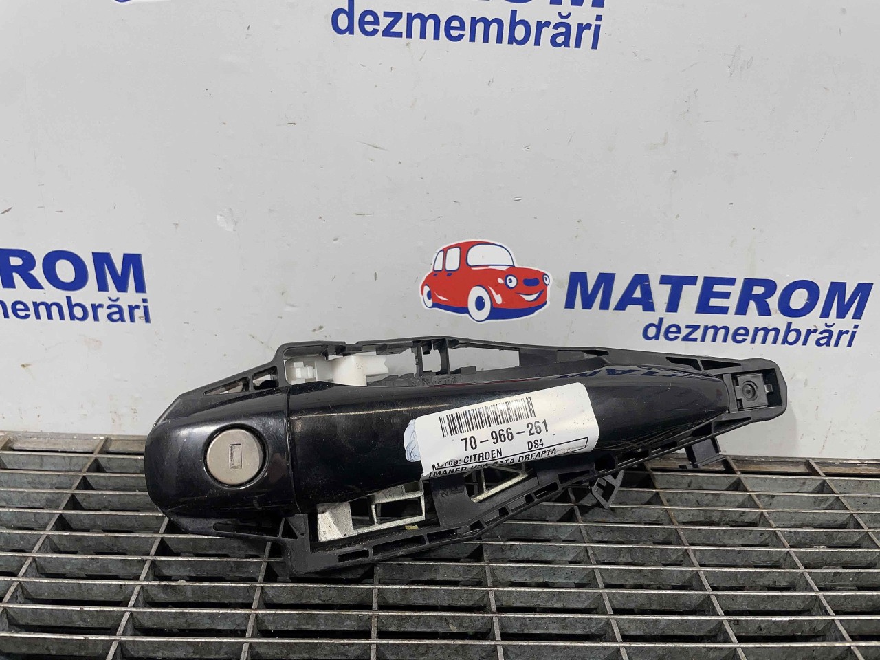 MANER USA FATA DREAPTA CITROEN DS4 - - (