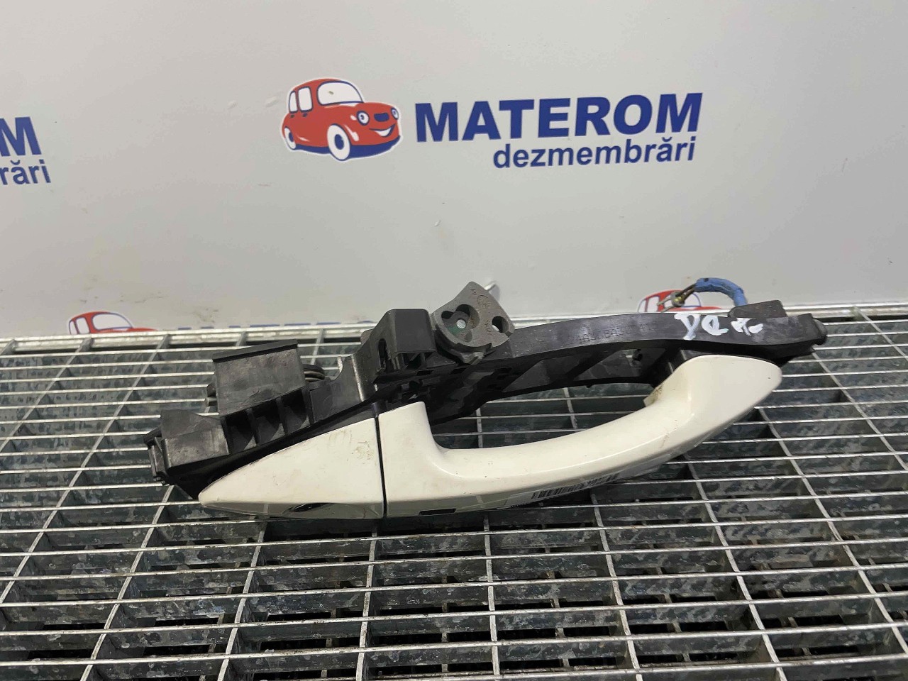 MANER USA FATA DREAPTA FORD ECOSPORT - - (2013 2018)
