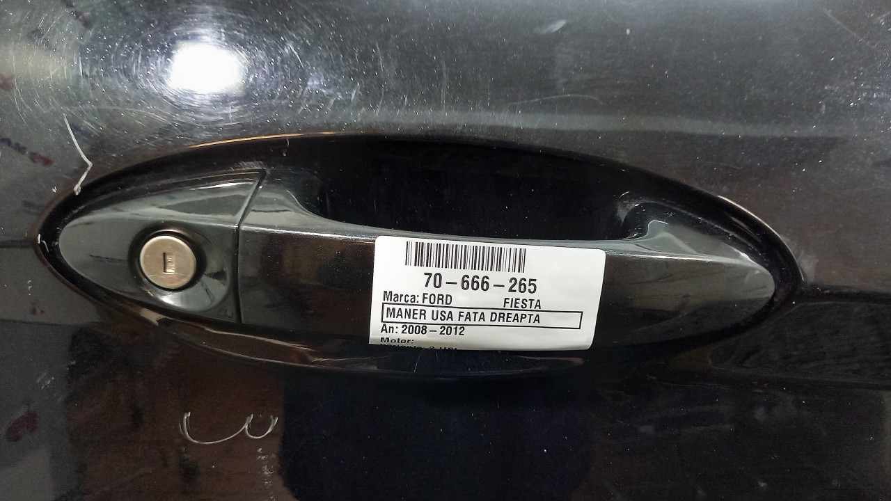MANER USA FATA DREAPTA FORD FIESTA - - (2008 2012)