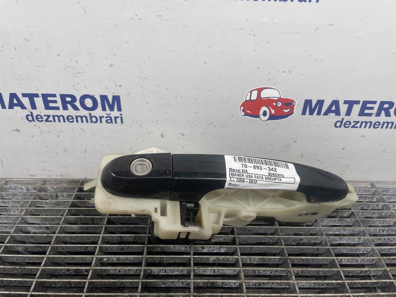 MANER USA FATA DREAPTA KIA SORENTO - - (2009 2012)