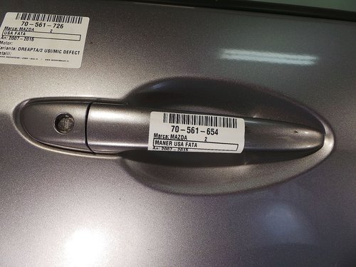 MANER USA FATA DREAPTA MAZDA 2 - - (2007 2014)