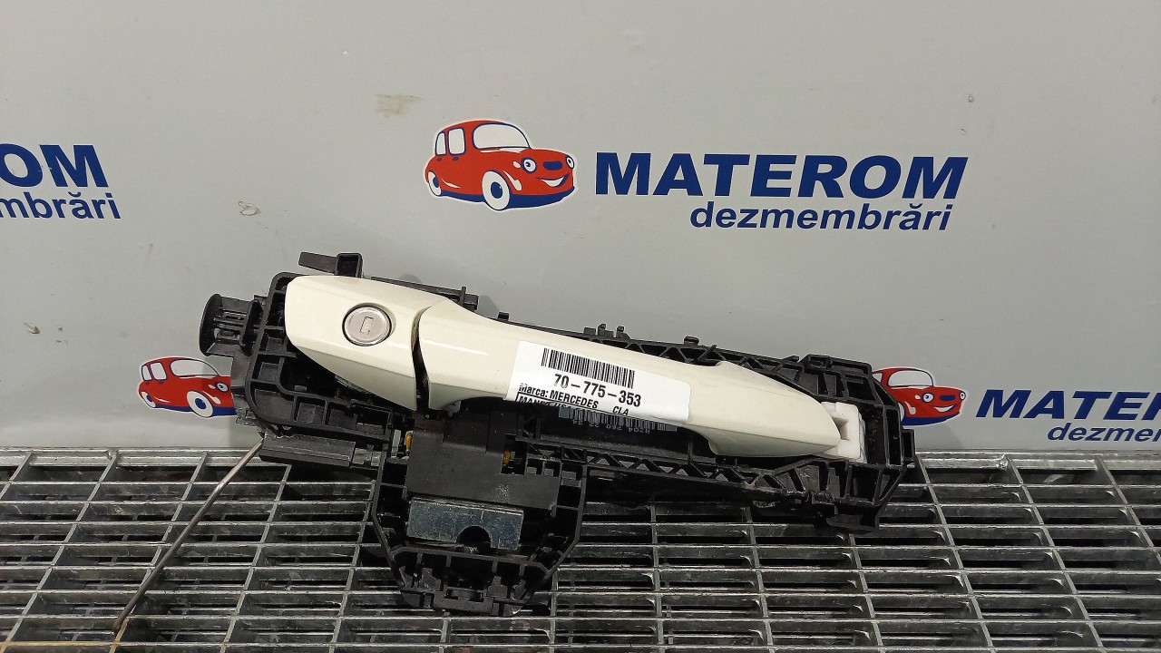 MANER USA FATA DREAPTA MERCEDES CLA - - (2013 2019)