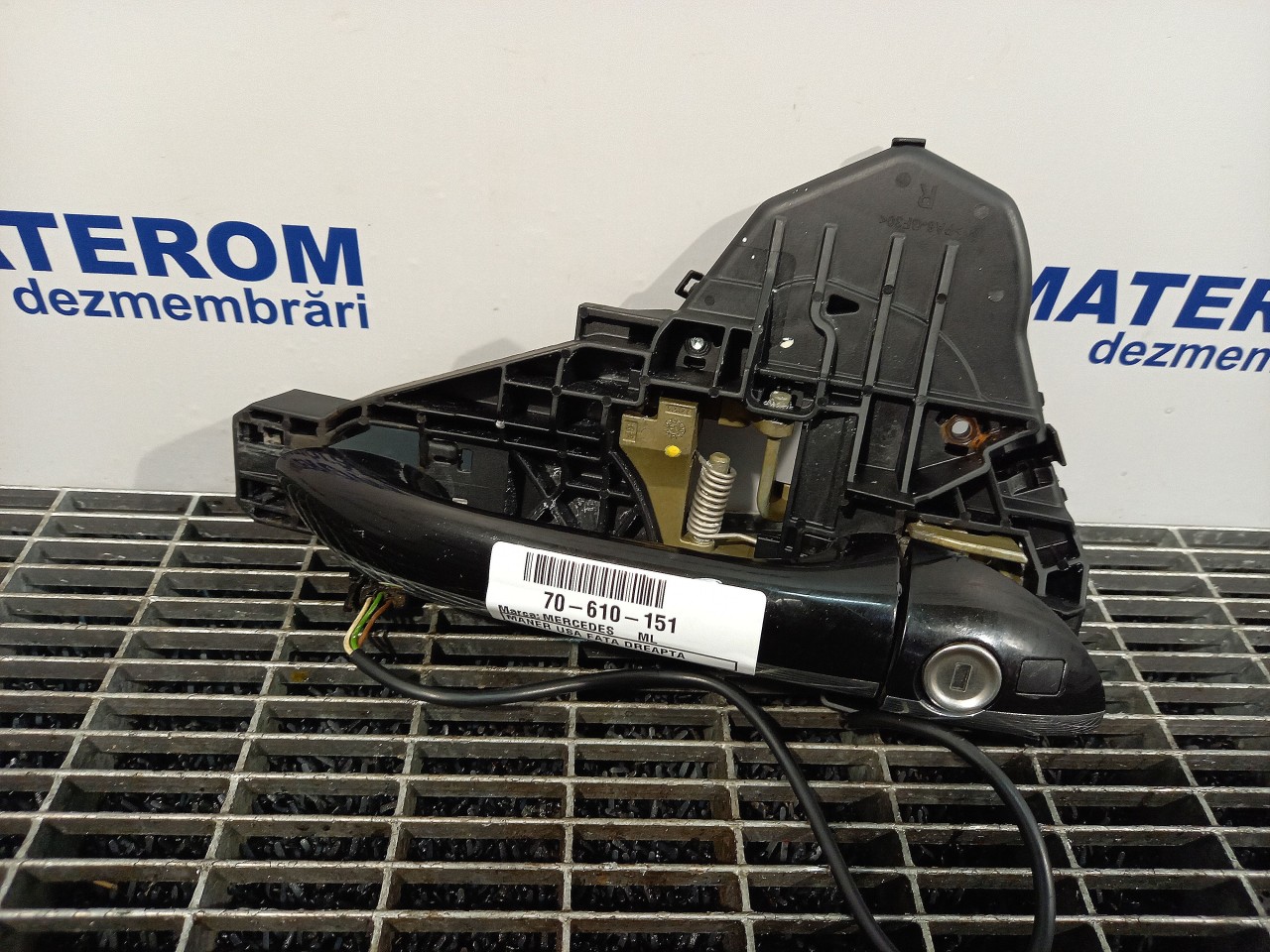 MANER USA FATA DREAPTA MERCEDES ML - - (