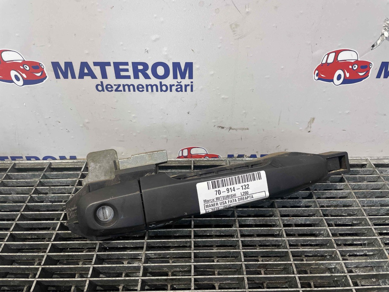 MANER USA FATA DREAPTA MITSUBISHI L200 L200 - - (2010 2015)