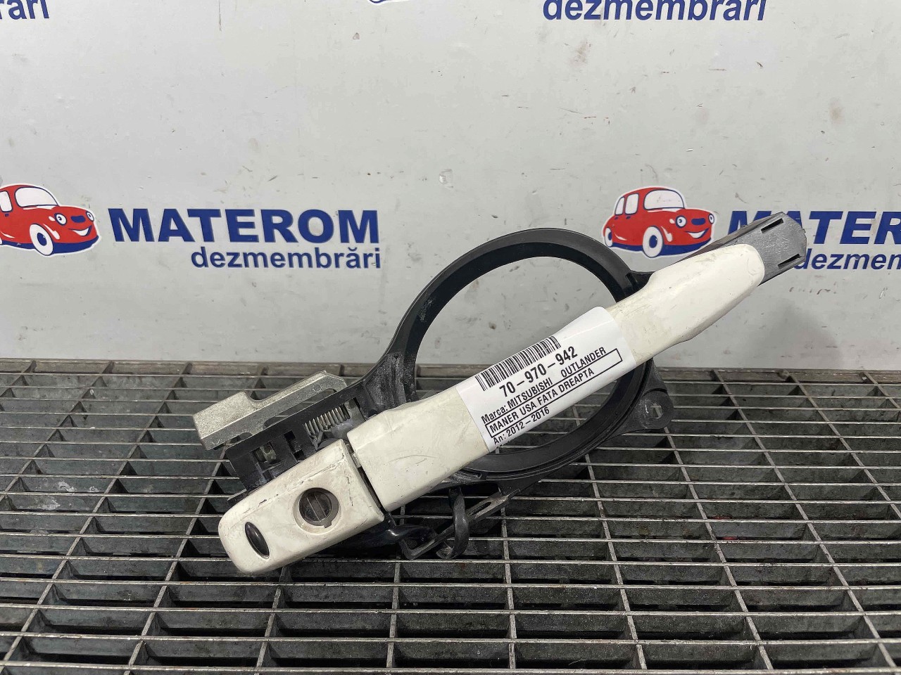 MANER USA FATA DREAPTA MITSUBISHI OUTLANDER - - (2012 2016)