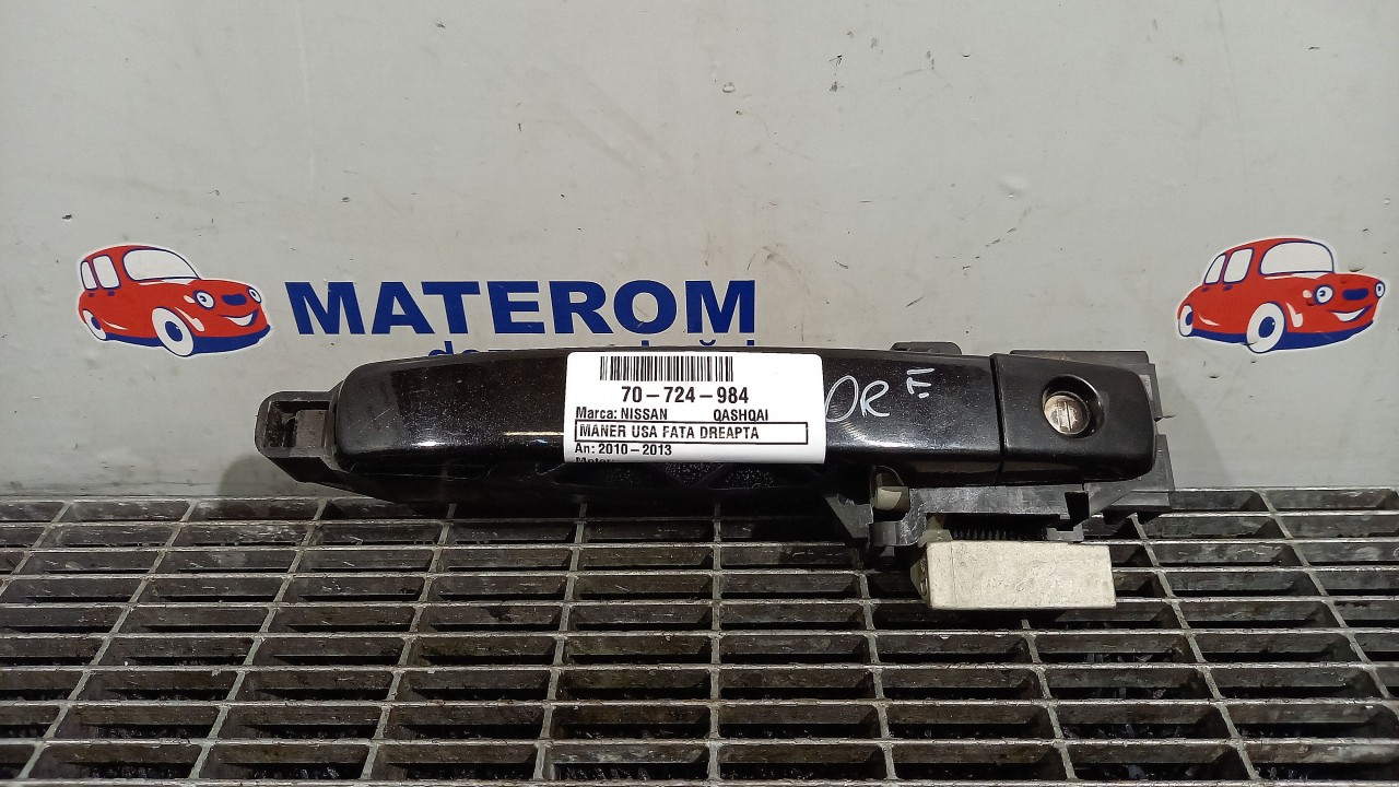 MANER USA FATA DREAPTA NISSAN QASHQAI - - (2010 2014)