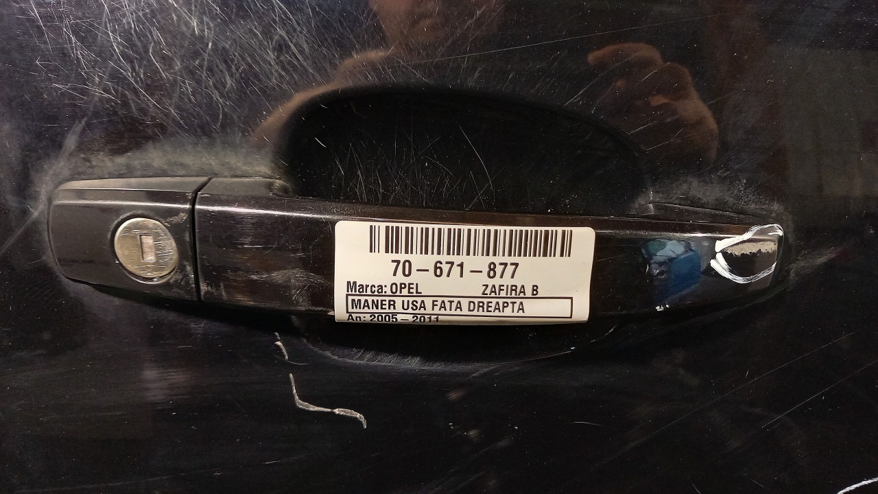 MANER USA FATA DREAPTA OPEL ZAFIRA B - - (2005 2011)