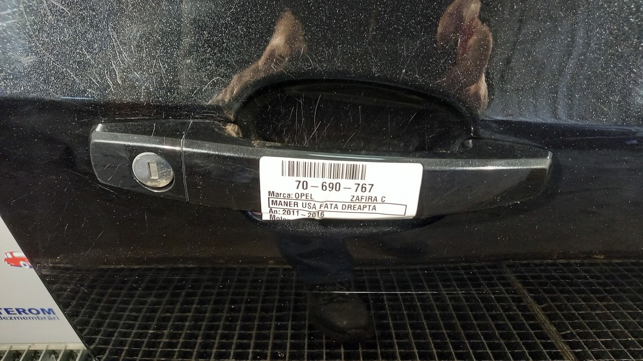 MANER USA FATA DREAPTA OPEL ZAFIRA C ZAFIRA C - - (2011 2016)
