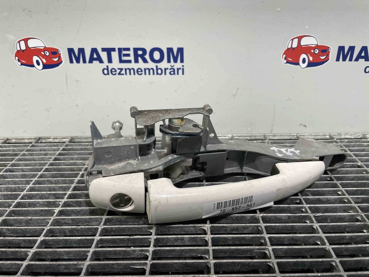 MANER USA FATA DREAPTA PEUGEOT 208 - - (2015 2019)