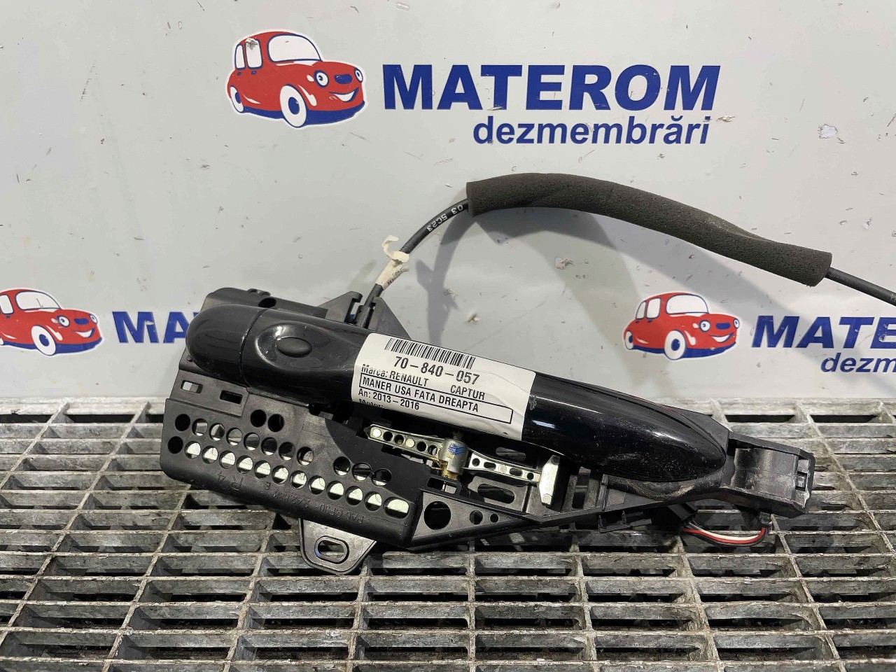 MANER USA FATA DREAPTA RENAULT CAPTUR CAPTUR - - (2013 2016)