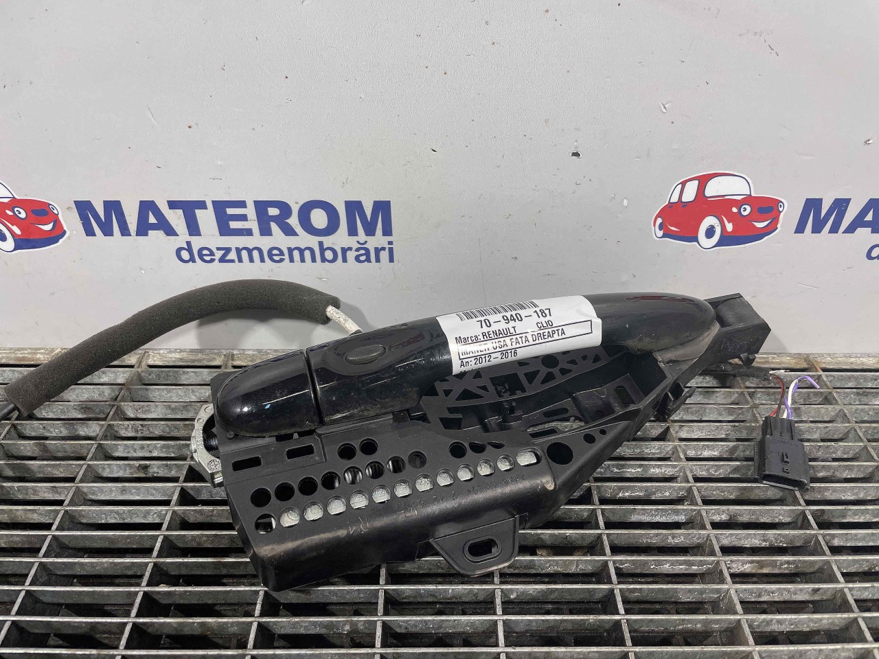 MANER USA FATA DREAPTA RENAULT CLIO CLIO - - (2012 2016)