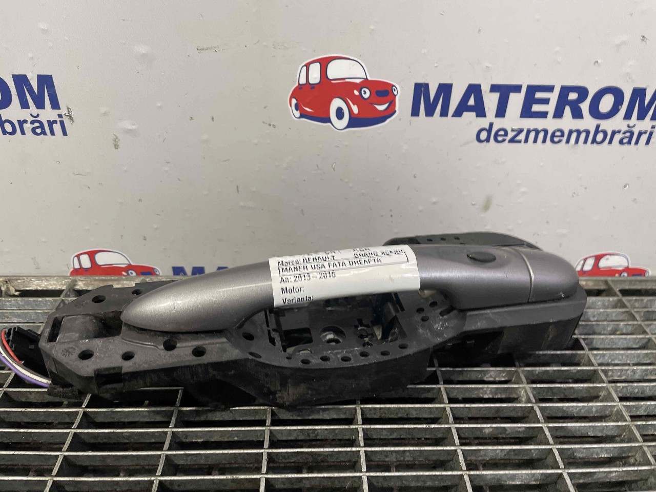 MANER USA FATA DREAPTA RENAULT GRAND SCENIC GRAND SCENIC - - (2013 2016)