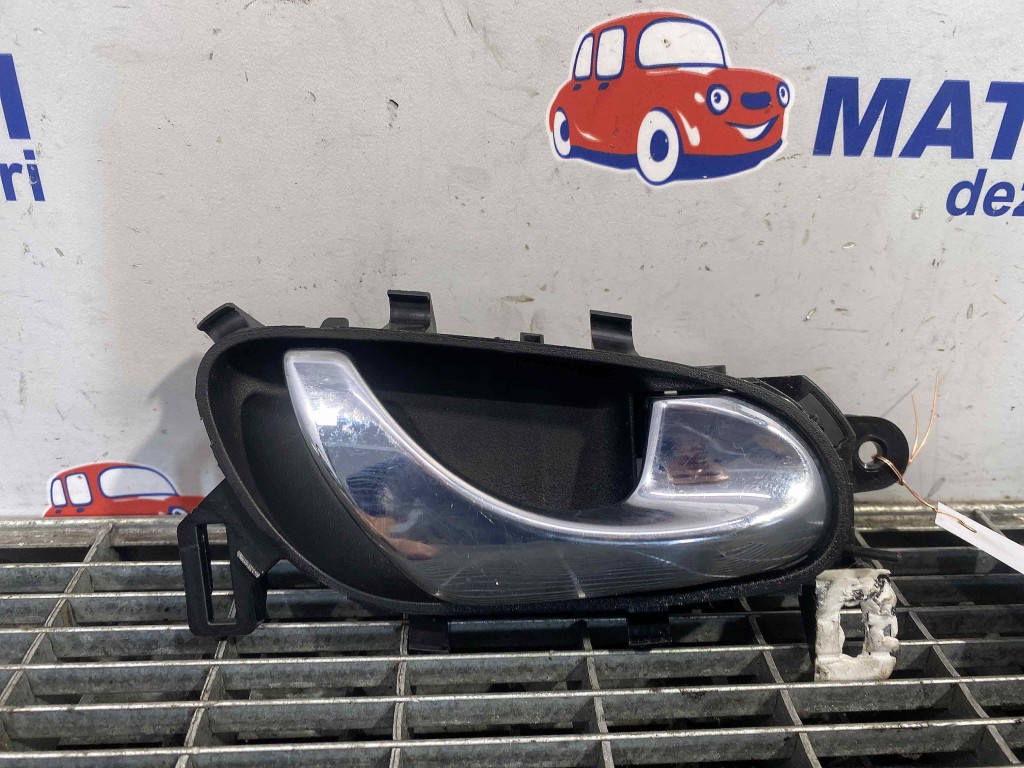 MANER USA FATA DREAPTA RENAULT KADJAR - - (2015 2018)
