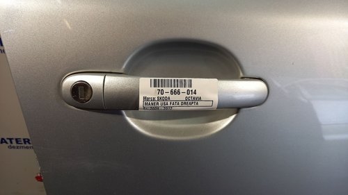 MANER USA FATA DREAPTA SKODA OCTAVIA OCTAVIA - - (2009 2012)