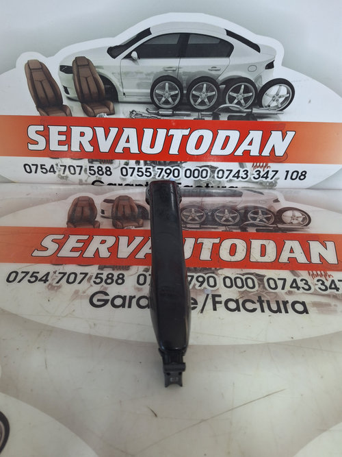 Maner usa fata dreapta Toyota Prius C (2012->) 1.8 Motorina 2016