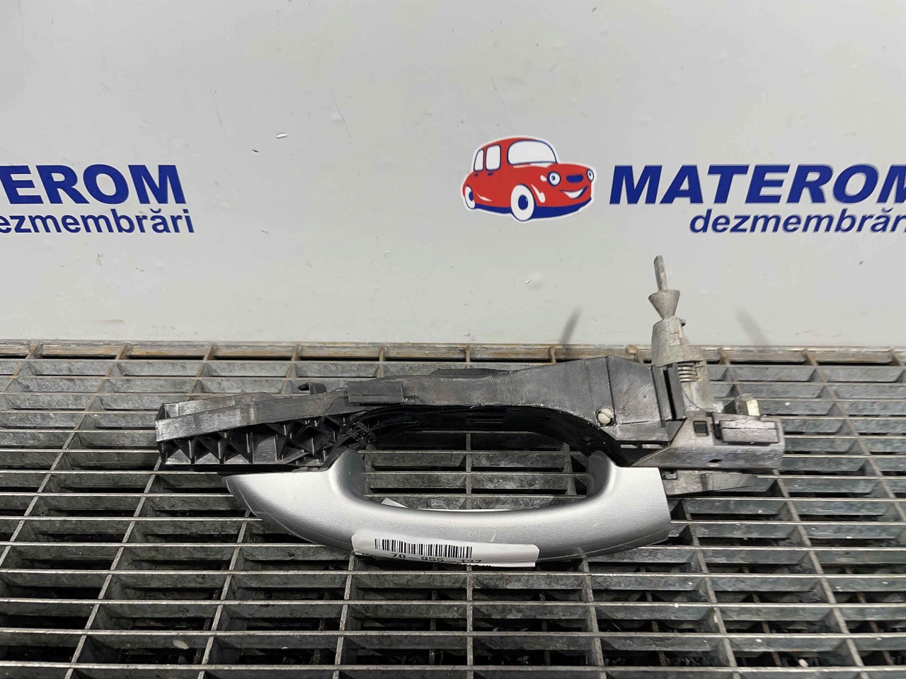 MANER USA FATA DREAPTA VW GOLF VI - - (2008 2012)