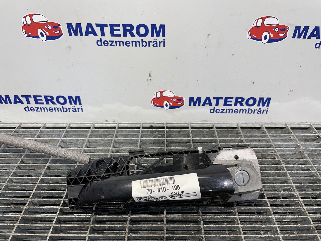 MANER USA FATA DREAPTA VW GOLF VI - - (2008 2012)
