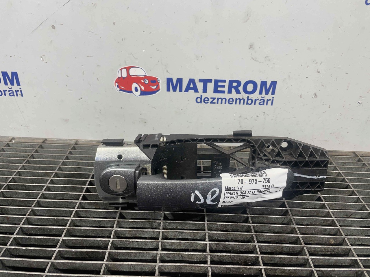 MANER USA FATA DREAPTA VW JETTA IV - - (2010 2019)