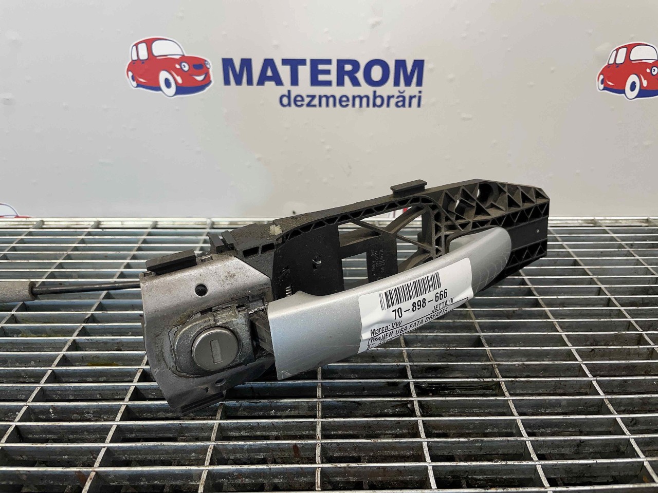 MANER USA FATA DREAPTA VW JETTA IV - - (2010 2019)