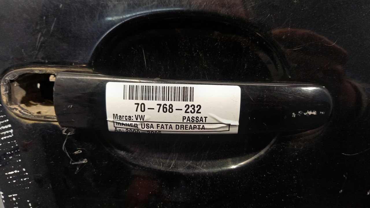 MANER USA FATA DREAPTA VW PASSAT - - (2000 2004)
