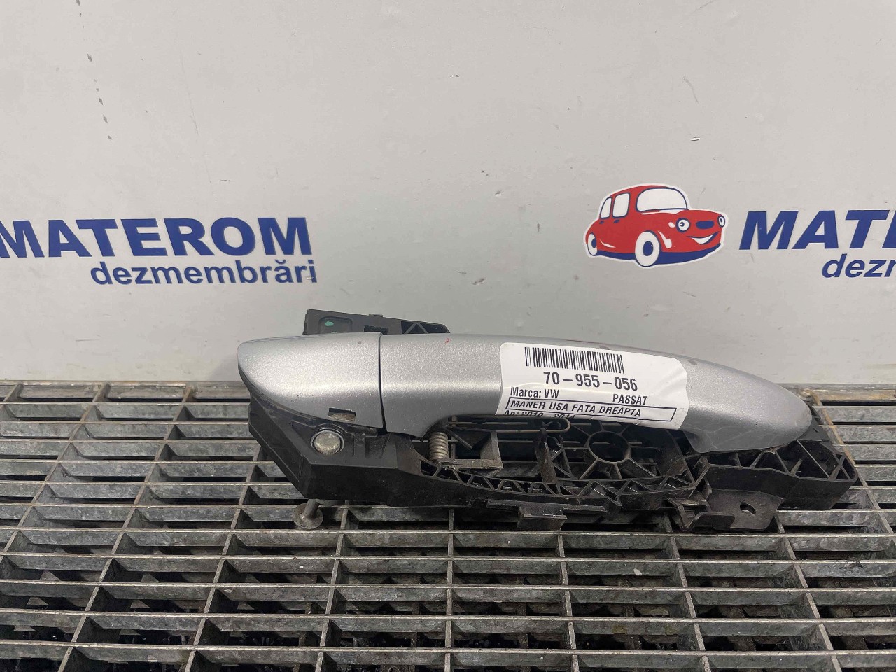 MANER USA FATA DREAPTA VW PASSAT - - (2010 2014)
