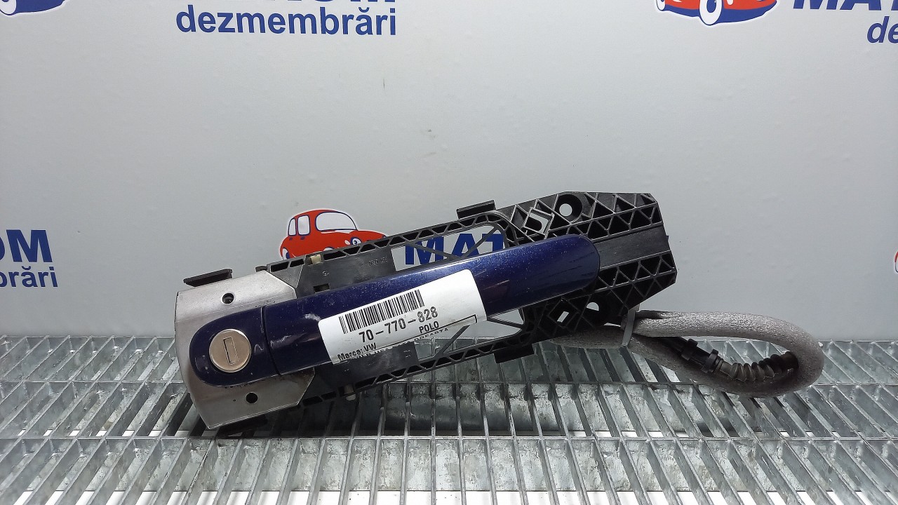 MANER USA FATA DREAPTA VW POLO - - (2009 2014)