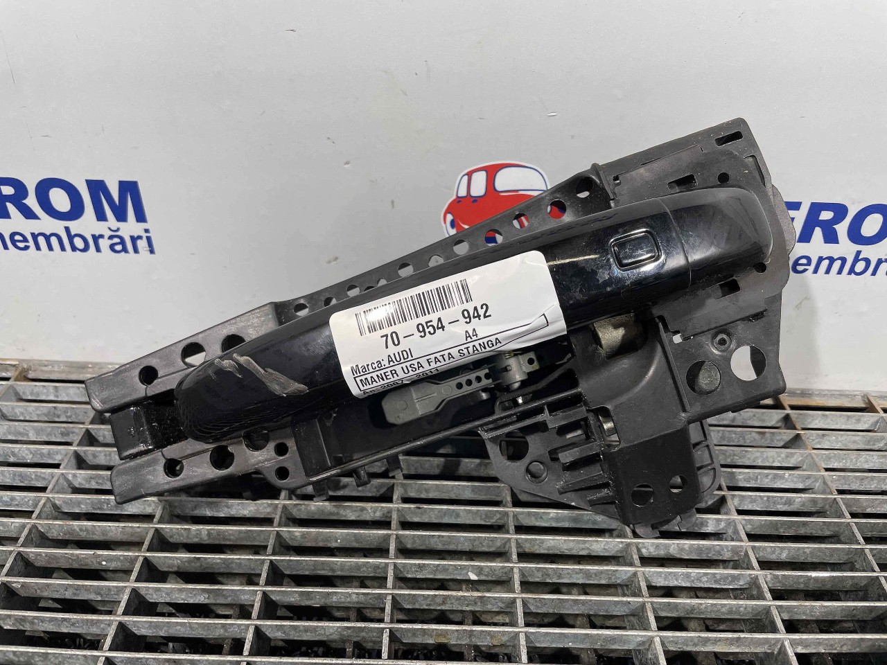 MANER USA FATA STANGA AUDI A4 - - (2007 2011)