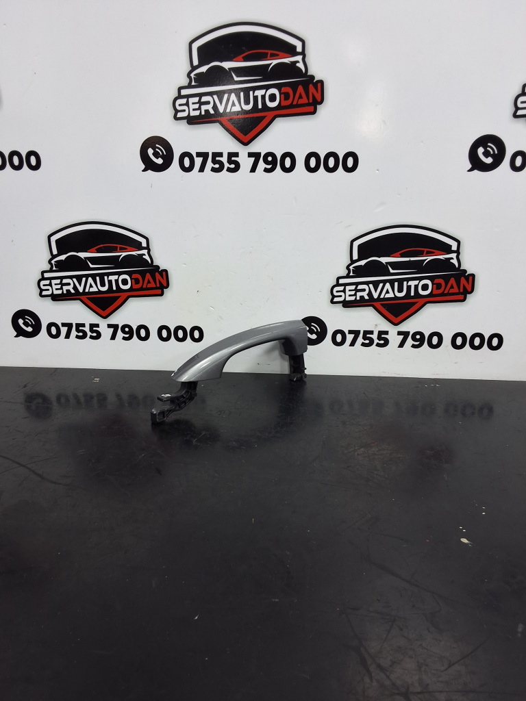 Maner usa fata stanga Mercedes-Benz C-Class (2014->) [W205] 1.6 Motorina 2017, A0997601359