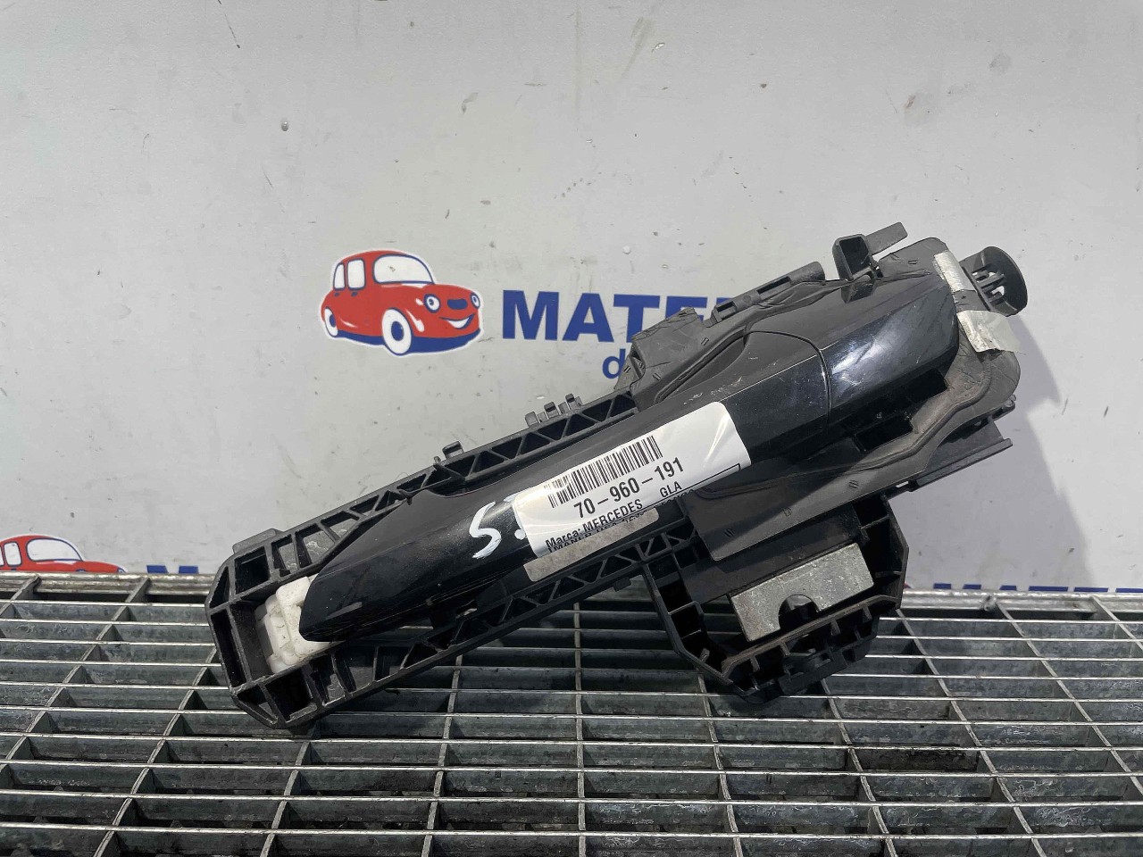 MANER USA FATA STANGA MERCEDES GLA GLA - - (2013 2019)