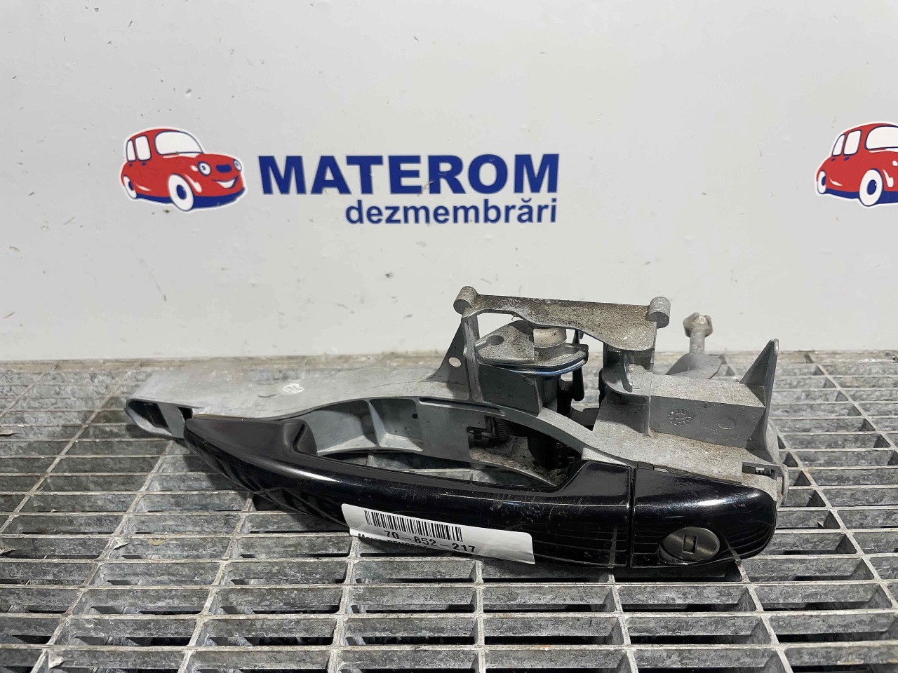 MANER USA FATA STANGA PEUGEOT 2008 2008 - - (2013 2018)