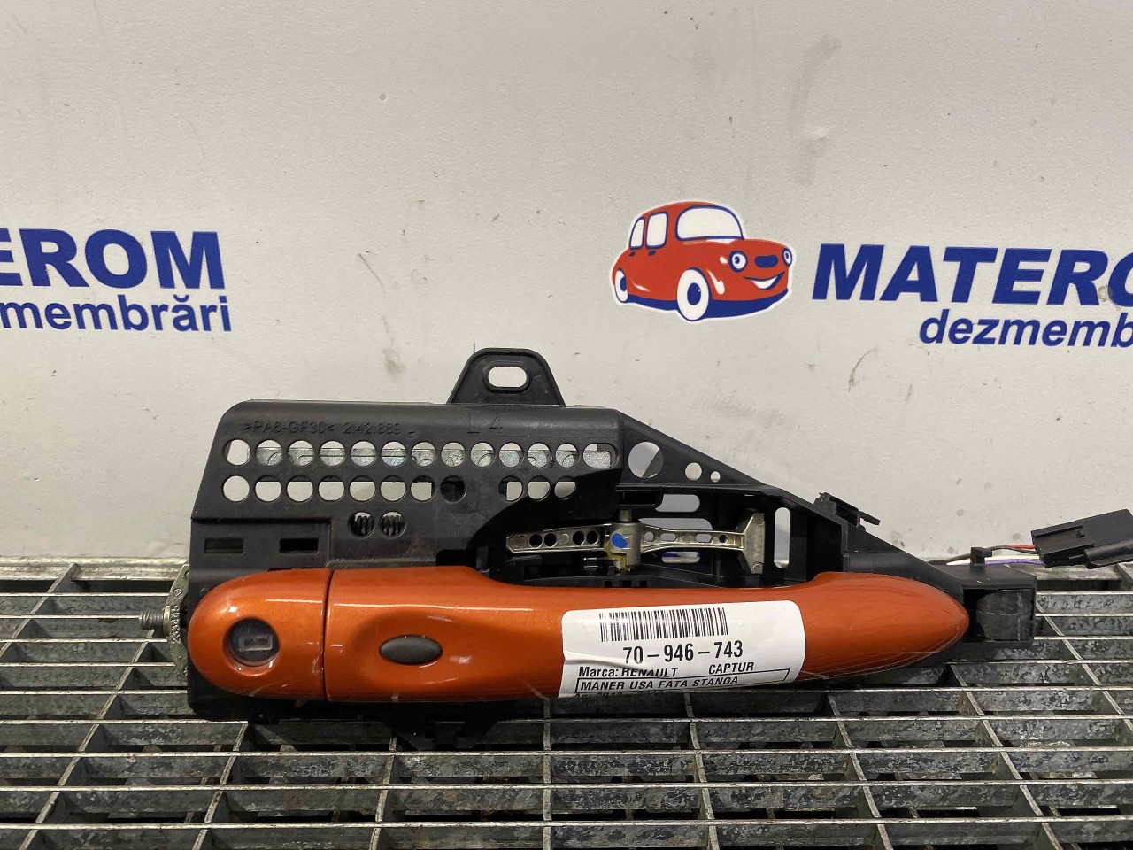 MANER USA FATA STANGA RENAULT CAPTUR CAPTUR - - (2013 2016)