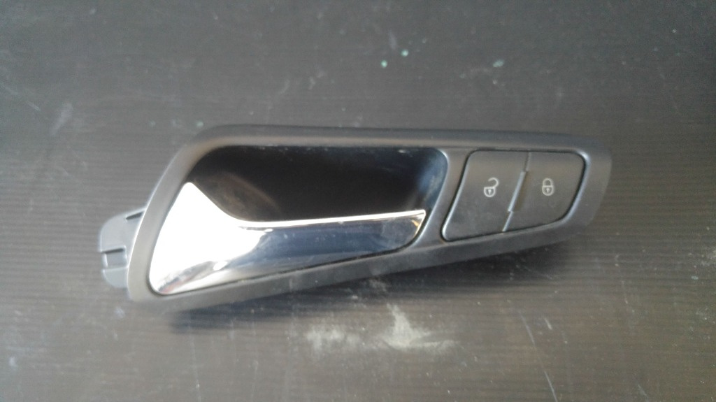 Maner usa fata stanga VW Passat 3C1837113D