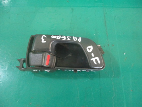MANER USA INTERIOR DREAPTA FATA MITSUBISHI PAJERO SHOGUN III FAB. 1999 – 2007 ⭐⭐⭐⭐⭐