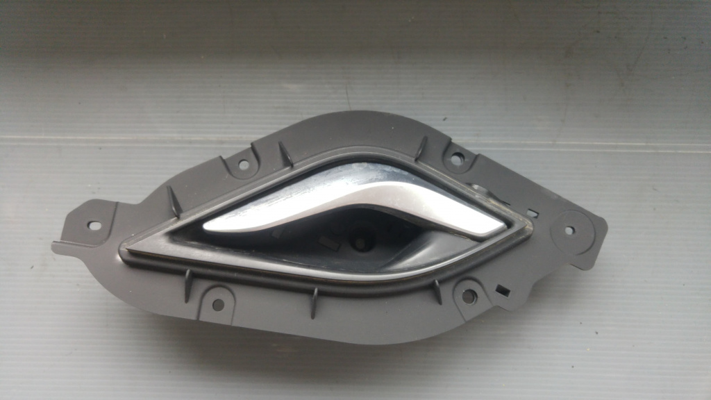 Maner usa interior stanga fata hyundai ix20 82610-1k000