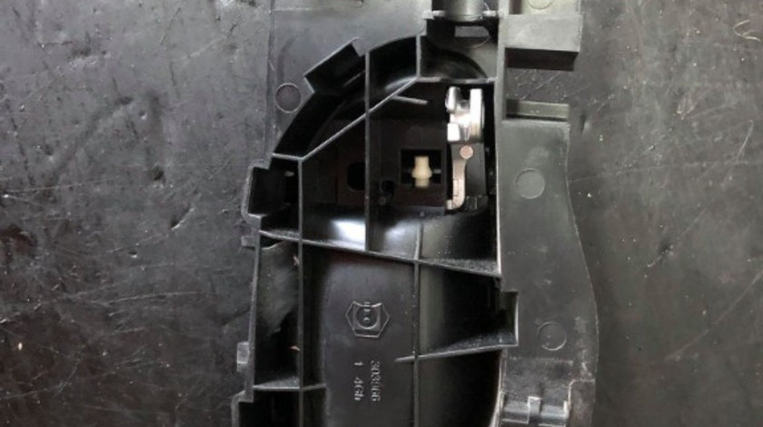 Maner usa interior stanga spate peugeot 207