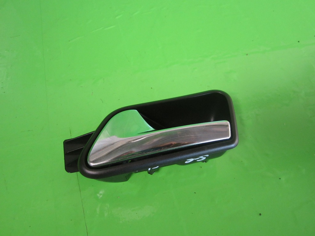 MANER USA INTERIOR STANGA - SPATE VW TOURAN FAB. 2003 - 2015 ⭐⭐⭐⭐⭐