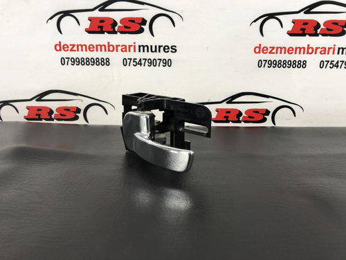Maner usa Nissan Qashqai 1.6 dCi Manual, 130cp R9M sedan 2012 (8067JDO)