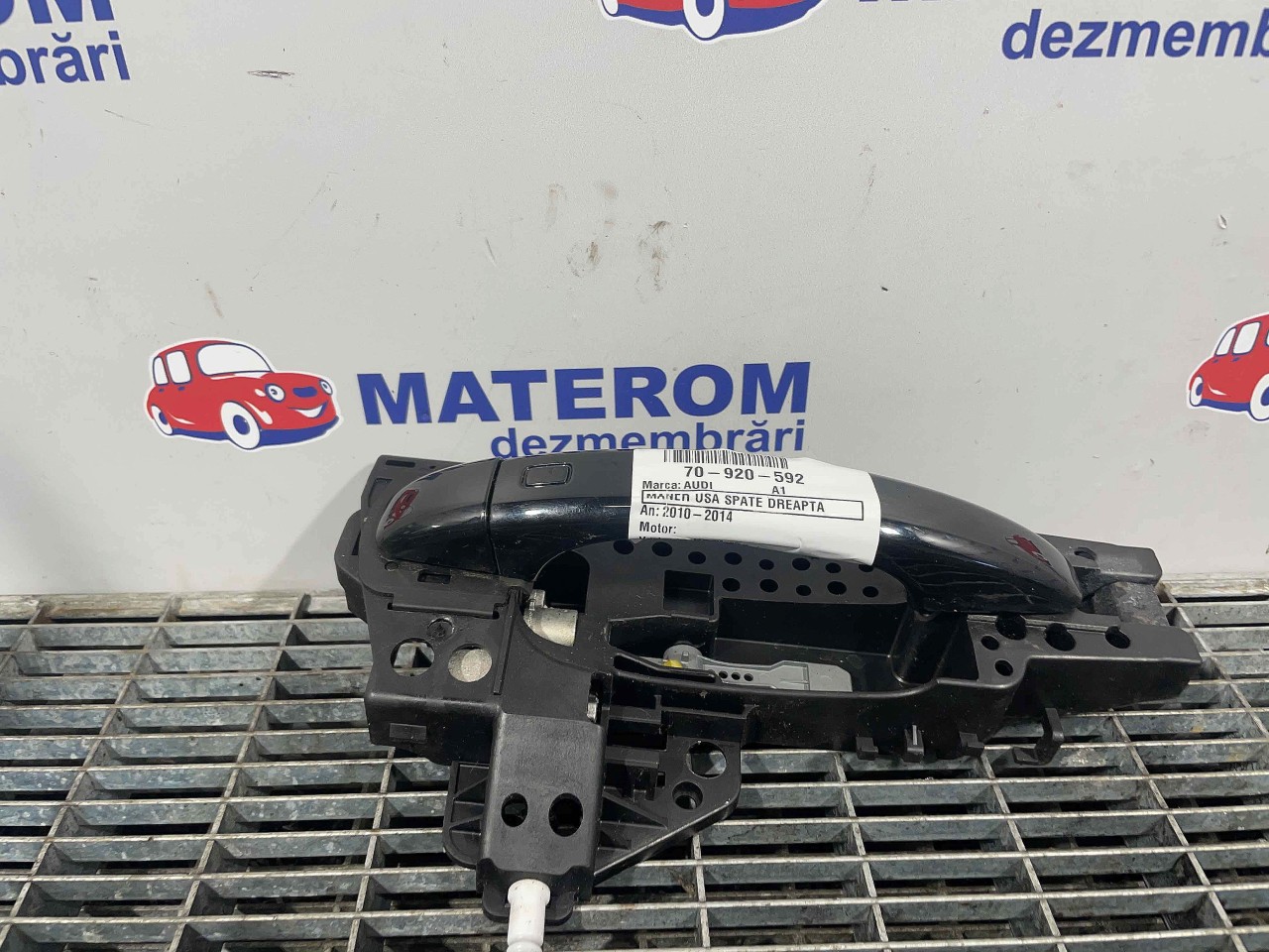 MANER USA SPATE DREAPTA AUDI A1 - - (201