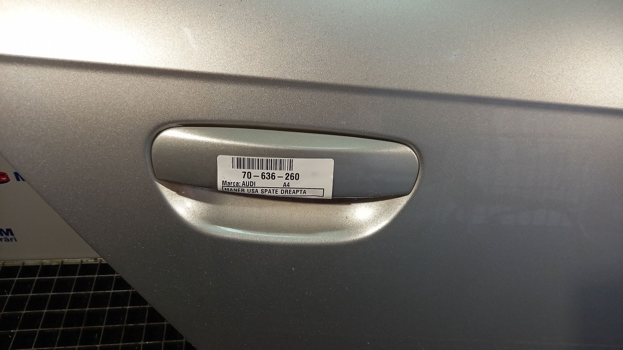MANER USA SPATE DREAPTA AUDI A4 A4 - - (2004 2007)